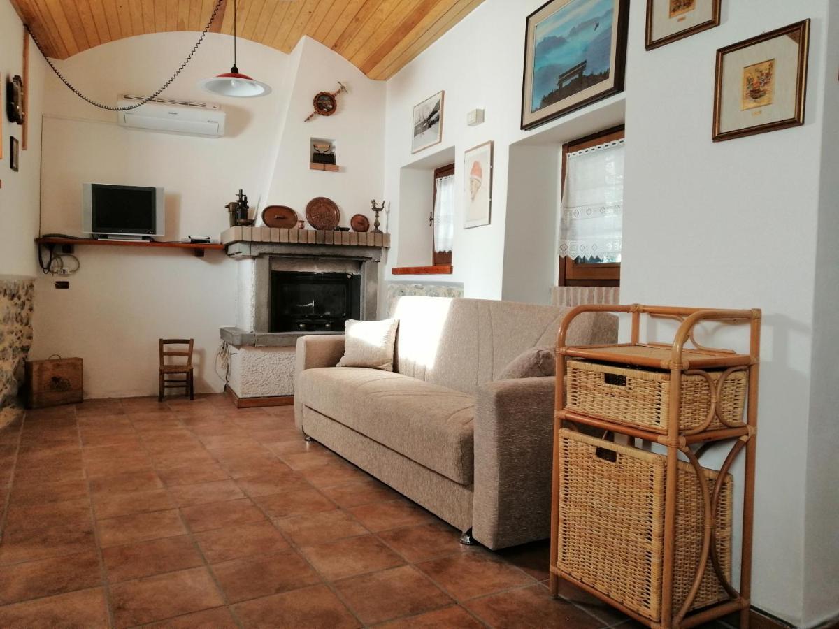 Iseolakerental - Chalet Di Elena Solto Collina Εξωτερικό φωτογραφία